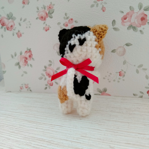 ハートな仔猫　猫　手編み　あみぐるみ　ストラップ
　
　あみぐるみ　ストラップ ハートな仔猫 猫 手編み あみぐるみ ストラップ あみぐるみ ストラップ