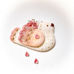 桜を運ぶ鳥の春の壁飾り　〜桜と霞草のブーケ〜 6枚目の画像