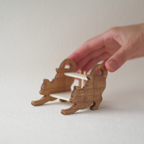 ミニチュア家具》のびねこ 飾り棚／収納ラック／ミニシェルフ／猫家具