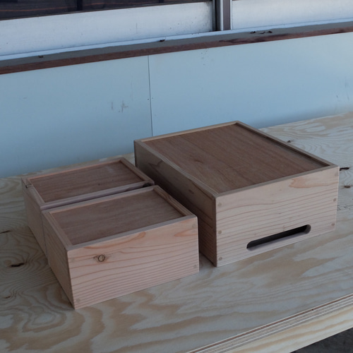 massan様オーダーメイド品 木箱（蓋付） Amazon｜木箱 掛け金つき 蓋つき 収納箱 ナチュラル 35×25×27cm 木製