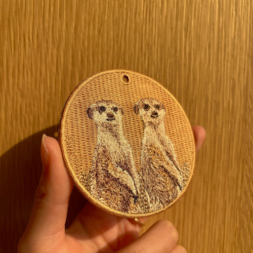 ⚫︎EMJOURエンジュールキーホルダー 両面刺繍チャーム