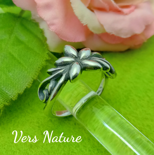 シルバー フラワーリング シルバー925 アンティーク仕上げのフラワーモチーフが連なる