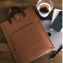 ラップトップバッグ　スリムでスマ－トなノートパソコンケ－ス　厚さ３mmのフェルトがノ－トパソコンを守ります１５．６インチ 3枚目の画像