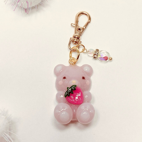 ❤️送料無料❤️名入れ可 目印チャーム いちごのくまちゃん