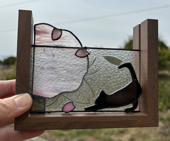 桜と黒猫のステンドグラス レトロガラス 昭和ガラス 桜 4枚目の画像