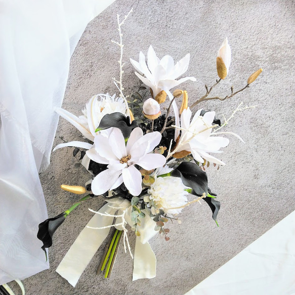 和のウェディングブーケ マグノリア (木蓮) と カラーリリー ns884 アーティフィシャルフラワー 