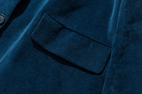 デザイン性と実用性の両方を叶えたコーデュロイテーラードジャケット　アウター　少し暗い青色　　240319-2 6枚目の画像