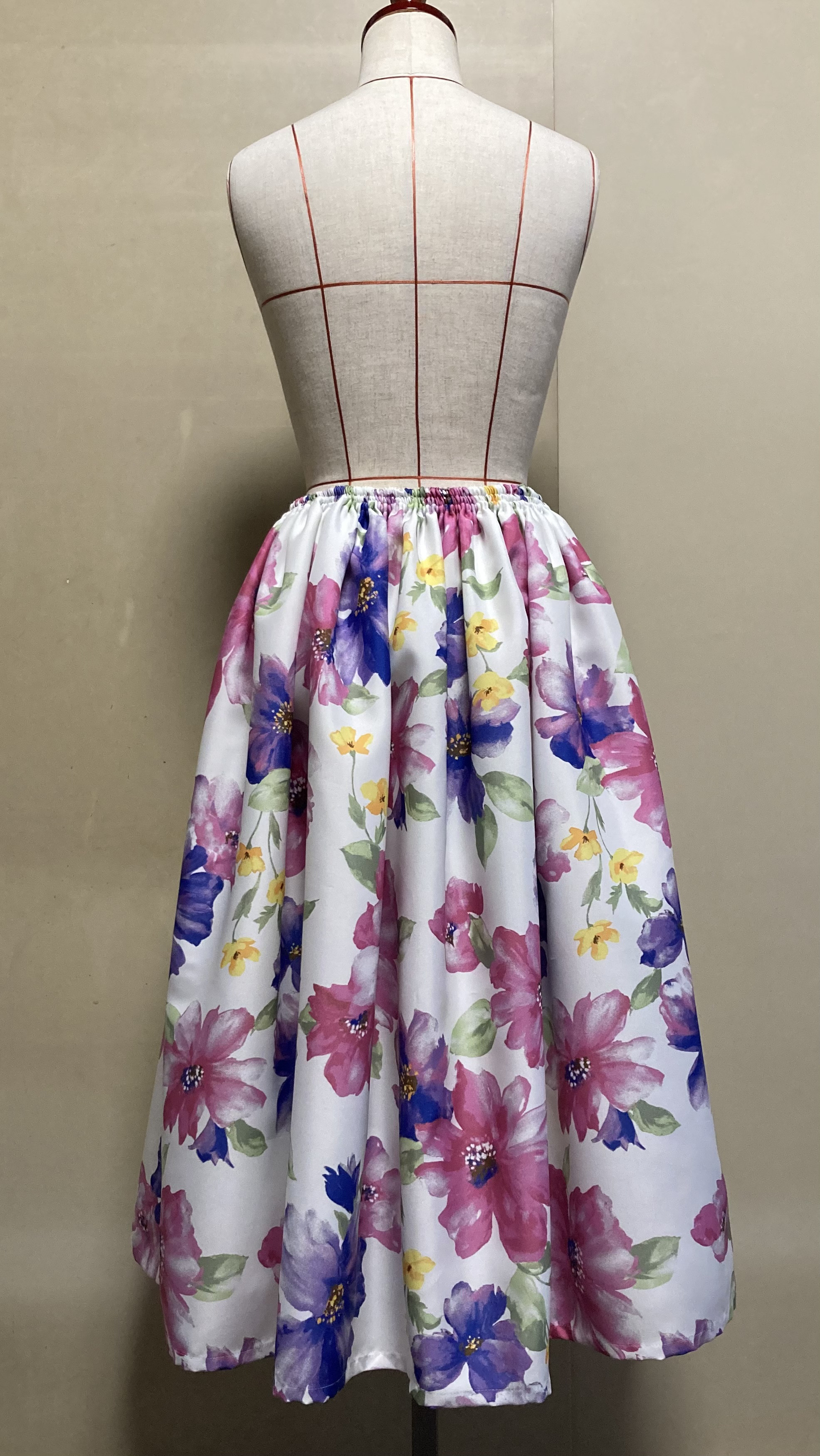 花柄のギャザーたっぷりスカート