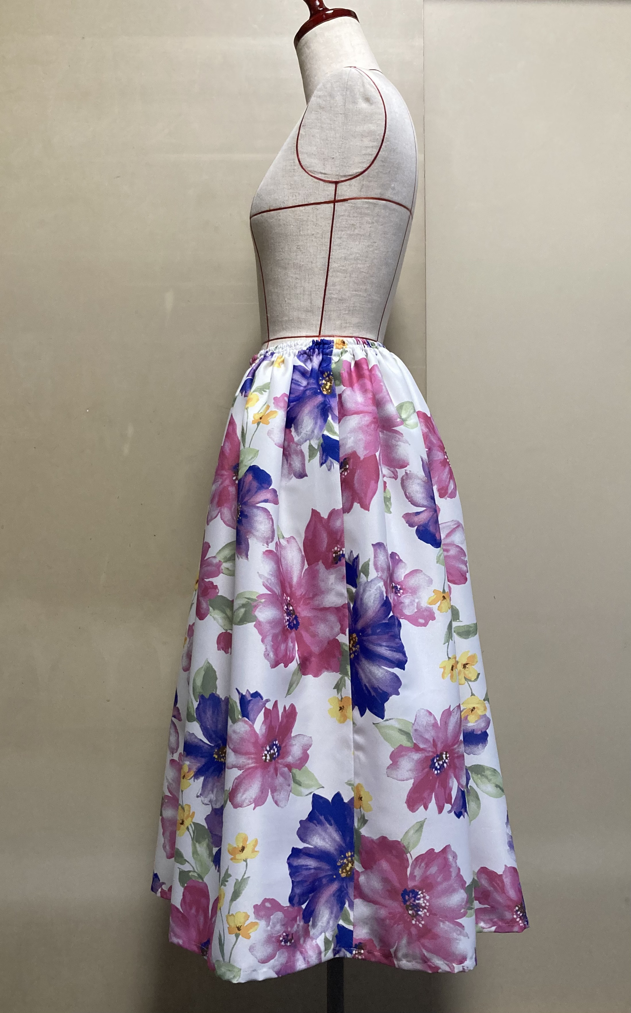 花柄のギャザーたっぷりスカート