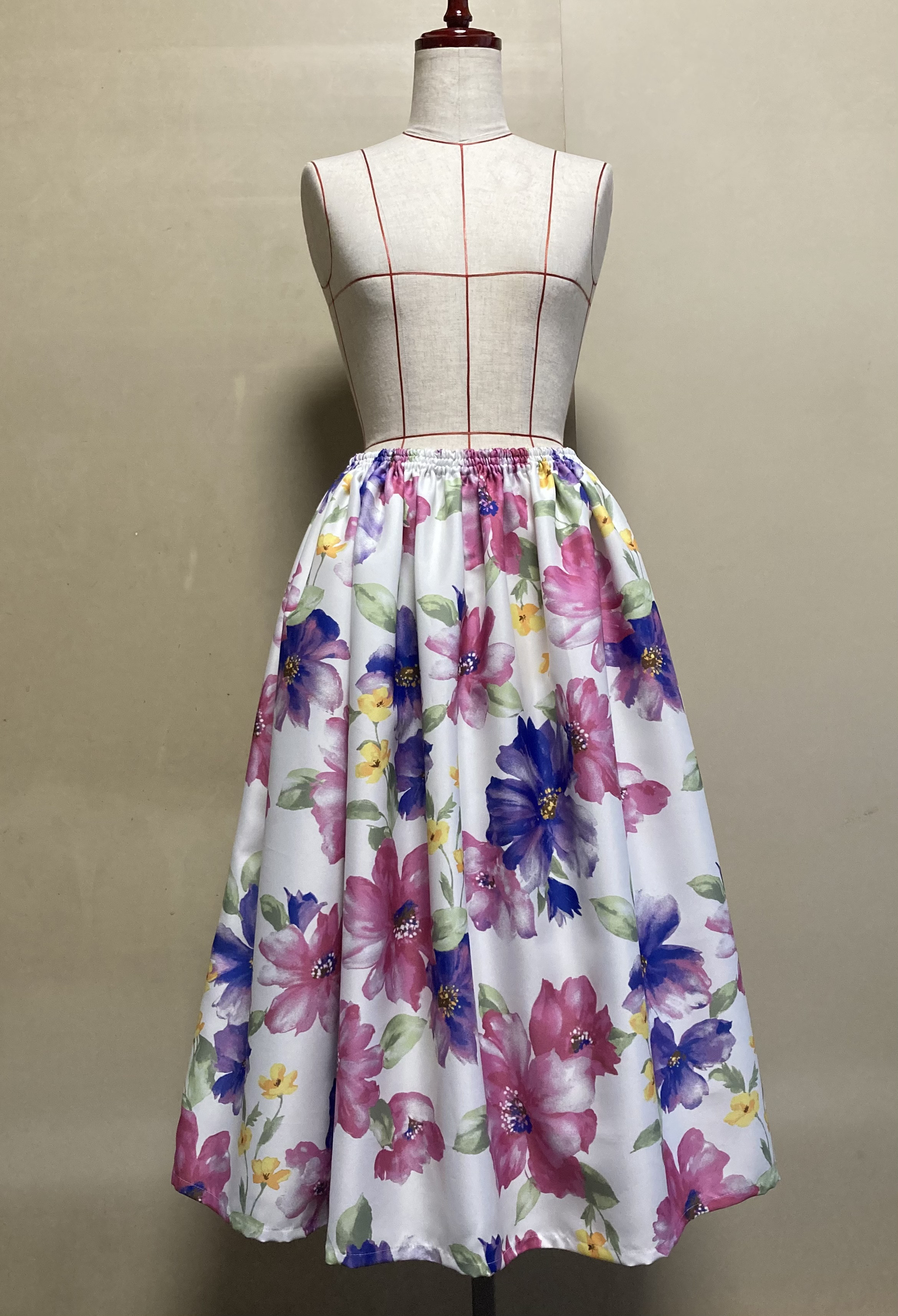 花柄のギャザーたっぷりスカート