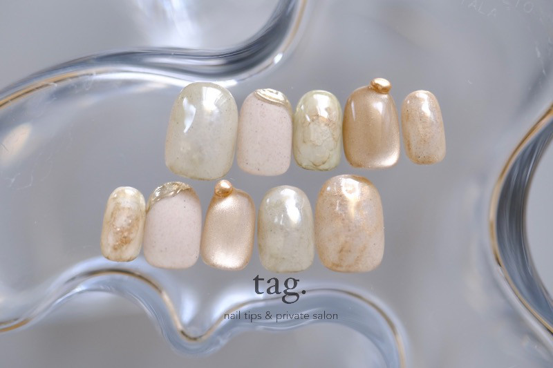 random beige nuance|ネイルチップ ぷるマグ ニュアンスネイル マグネットネイル ベージュ　インク