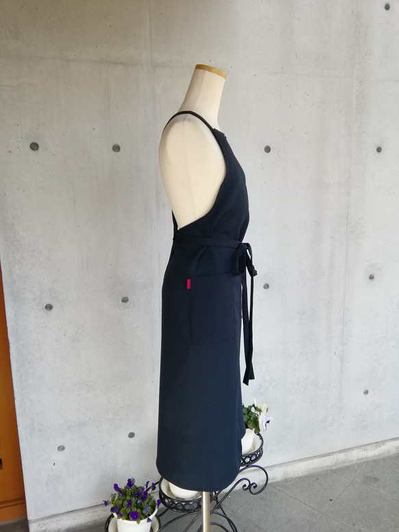 日本製　ダイヤ織柄ネイビー後ろクロス肩掛けエプロン　ロング丈　《6L～10L》125100-30-3 5枚目の画像