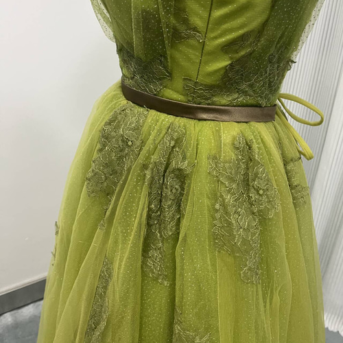 送料無料！カラードレス 編み上げ キラキラグリッターチュール  