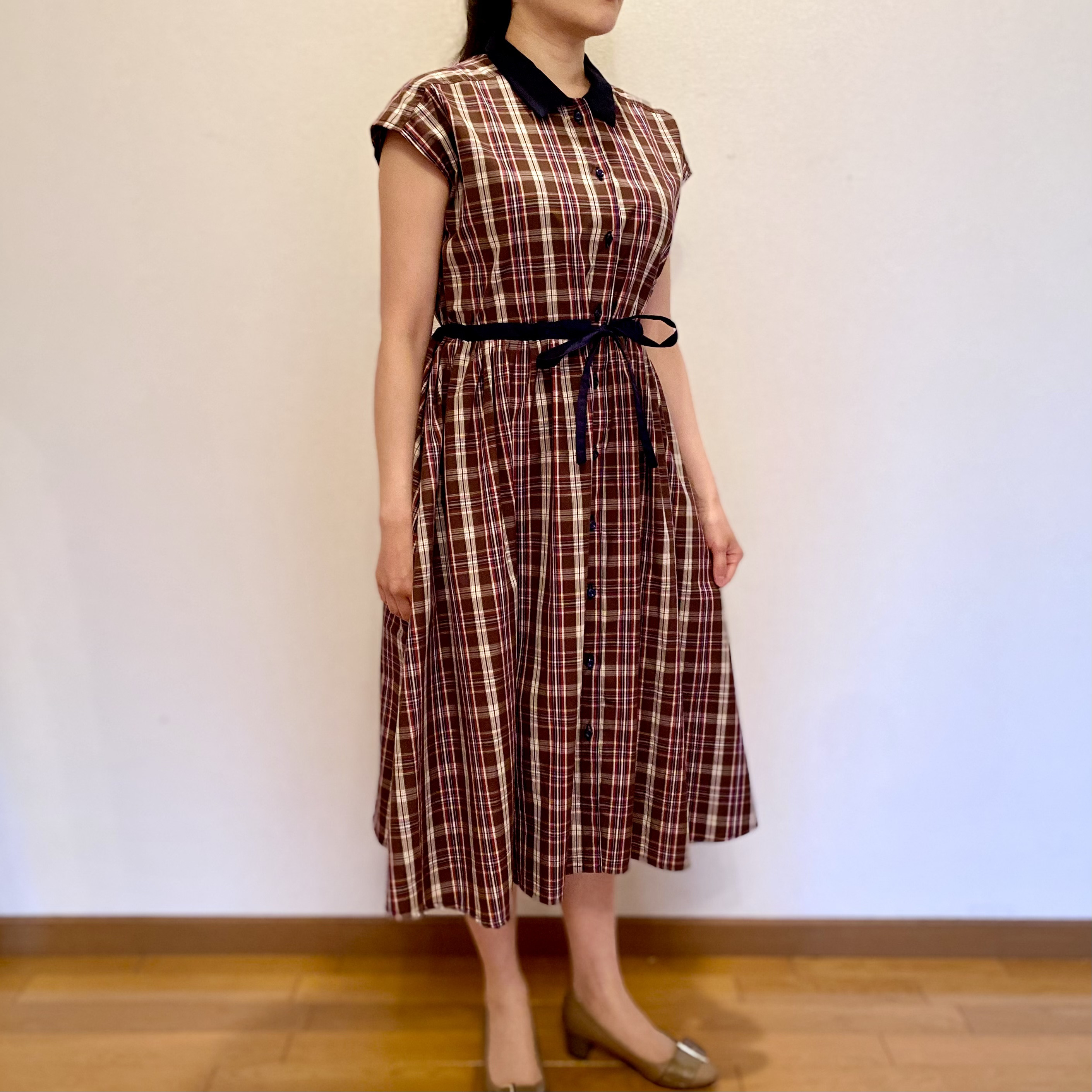 Preppy Classic ｜ミモレ丈シャツワンピース｜ブラウン×ネイビー｜フレンチスリーブ｜体型カバー◎｜一点もの