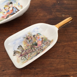 ヴィンテージ陶器のスプーン　イラスト入りスプーン　茶葉置き　イタリア製　ギフト　プレゼント 4枚目の画像