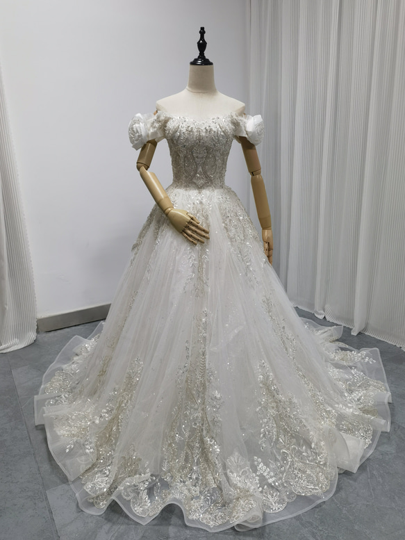 新品在庫処理！激安！ウェディングドレス ハンドメイド パフスリーブ  編み上げ 披露宴/結婚式 1枚目の画像