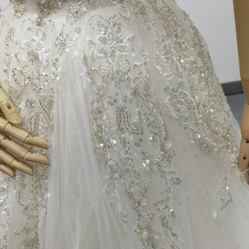 新品在庫処理！激安！ウェディングドレス ハンドメイド パフスリーブ  