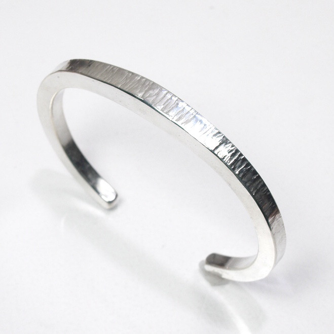 SV950-オール鍛造バングル　槌目｜素材-シルバー950／STARTWIST／スターツイスト