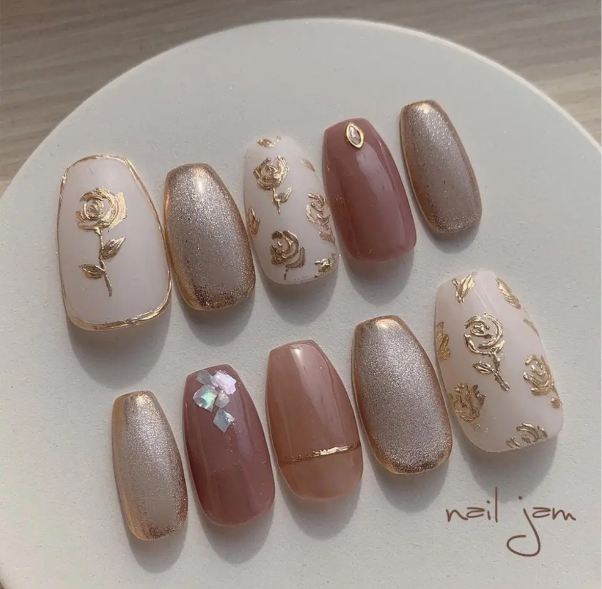 アンニュイカラーのローズネイル 〜ネイルチップ ブライダル 成人式 前  