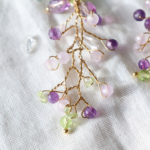 アメジストの藤の花ピアス イヤリング 金属アレルギー対応 ラベンダー