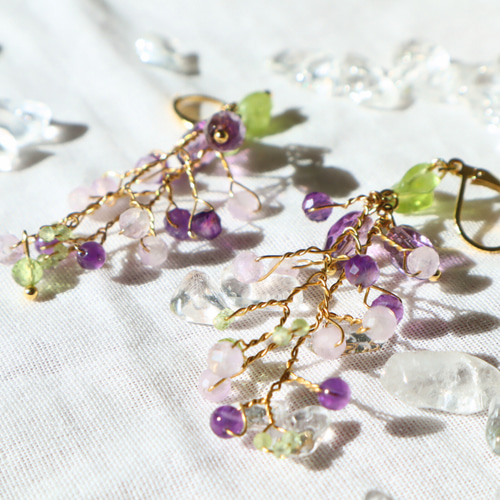 アメジスト　ローズクォーツ　紫陽花　ドライフラワー　ピアス　可愛い アメジスト ローズクォーツ 紫陽花 ドライフラワー ピアス 可愛い