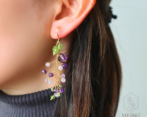 アメジストの藤の花ピアス イヤリング 金属アレルギー対応 ラベンダー