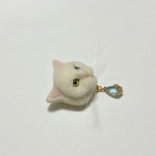 羊毛フェルト ブローチ リアル可愛いエキゾチックショートヘア