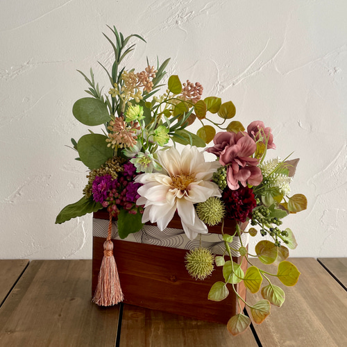 ダリアとカランコエの和風ボックスアレンジM アネモネ フラワー