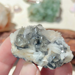 白鉛礦+重晶石原礦 第1張的照片