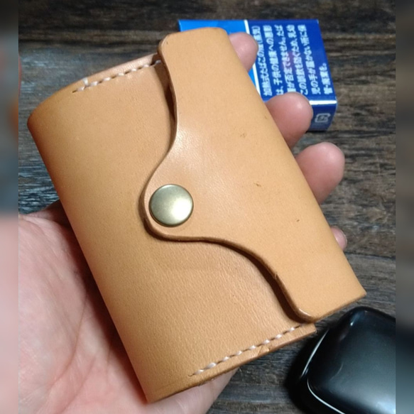 新品ルネポシェットポーチ小物入れスマホケース携帯ケーススマホ入れIQOS入れ黒白 本革 肩掛け ポーチ スマホショルダー お財布ポシェット 肩かけ