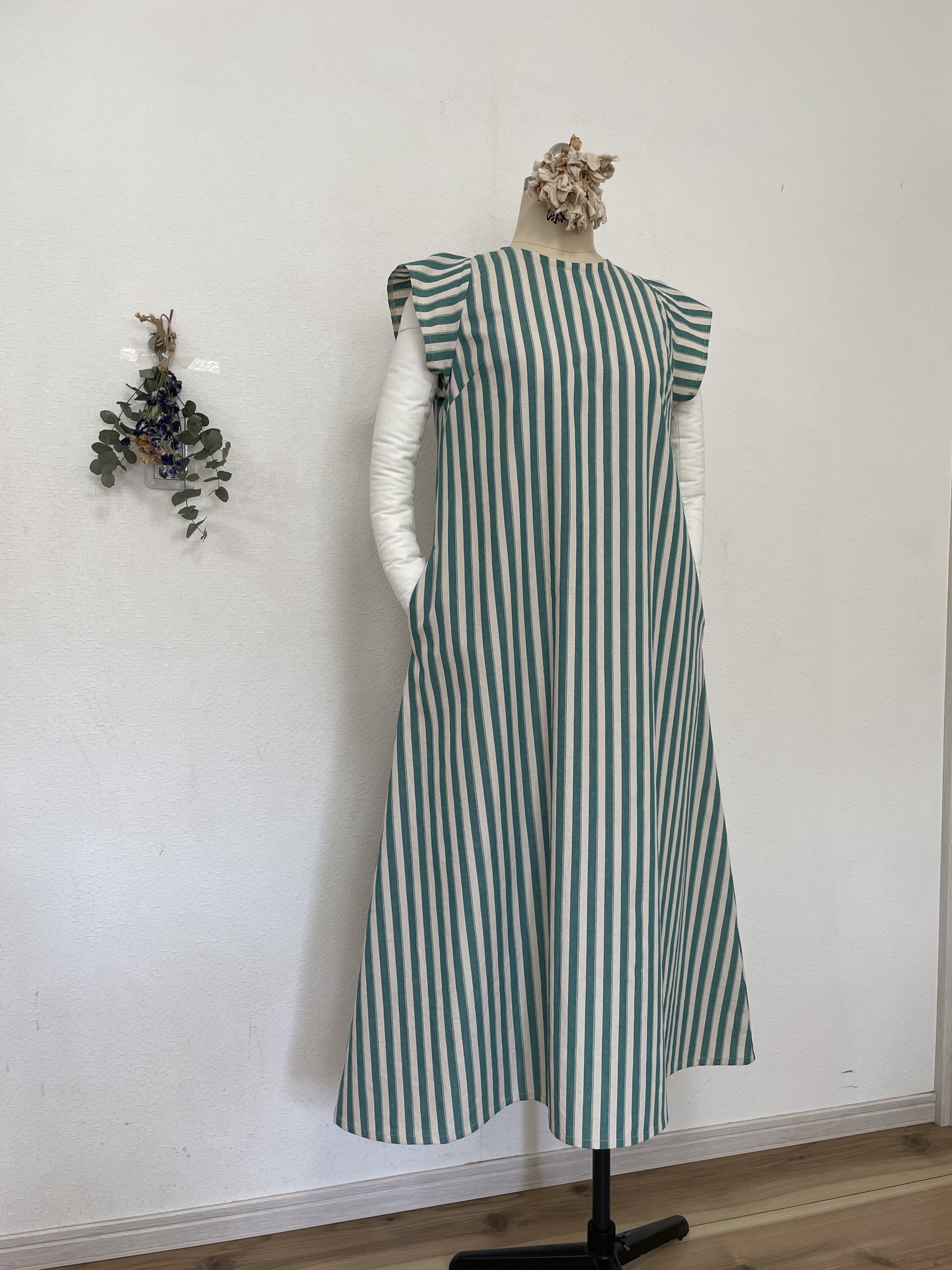 コットンリネンのバタフライワンピース