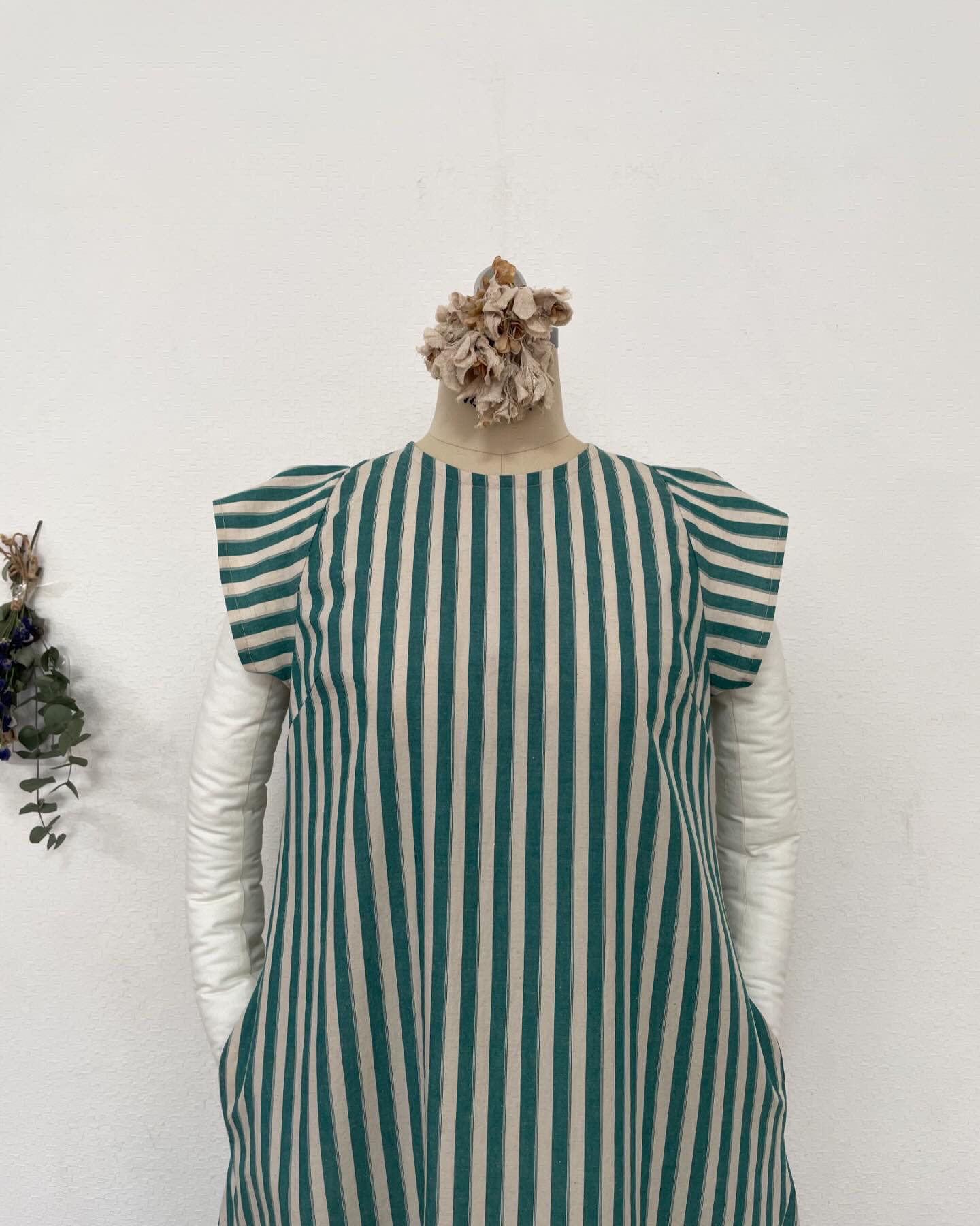 コットンリネンのバタフライワンピース