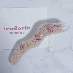 うねうねヘアピン ヘアクリップ　花柄　白 irodorin 2枚目の画像