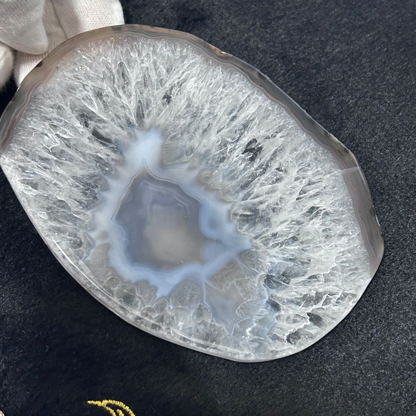 A-21　天然石アゲート（瑪瑙）& 水晶　プレート　スライス　ナチュラル　無染色　アイリス水晶系　天然石インテリア・置物 4枚目の画像