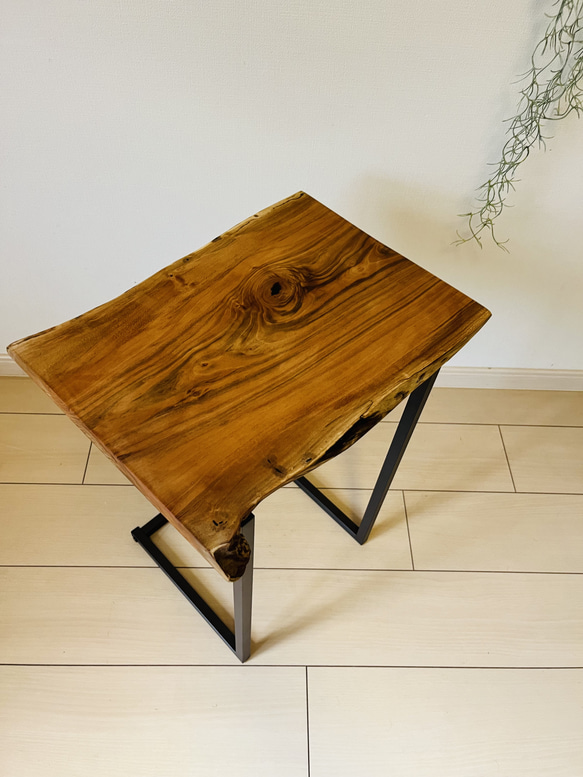 桜の木　一枚板　ソファテーブル　コーヒーテーブル　サイドテーブル 5枚目の画像