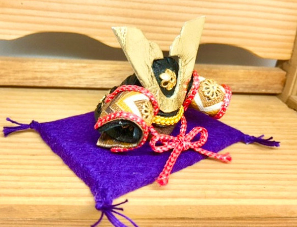 森き　ミニチュア五月人形　兜　miniature Samurai. 2枚目の画像