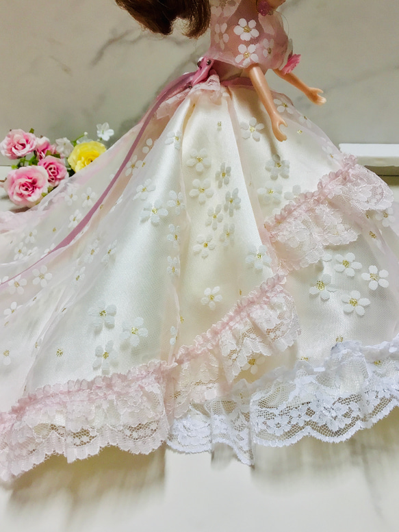 リカちゃん用可愛いさくら色の2wayドレス〜オーバースカート&パニエ付き 9枚目の画像