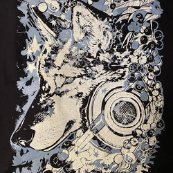 狼ヘッドホン（ヨウシュヤマゴボウ）／Tシャツ 1枚目の画像