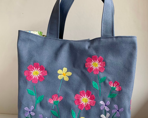 第一ネット 公式サイト】正規ブランド品通販 スーちゃん』お花の刺繍入り ハンドバッグ