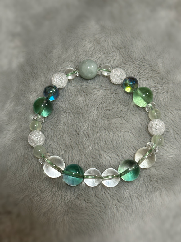 翡翠と癒しのお守り 1枚目の画像