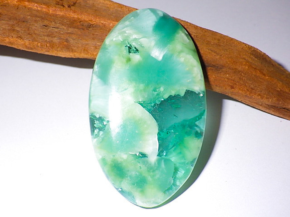 ☆神秘の泉☆天然石ブルーヘミモルファイト☆17.5gct/49.5mm☆レア鉱物 