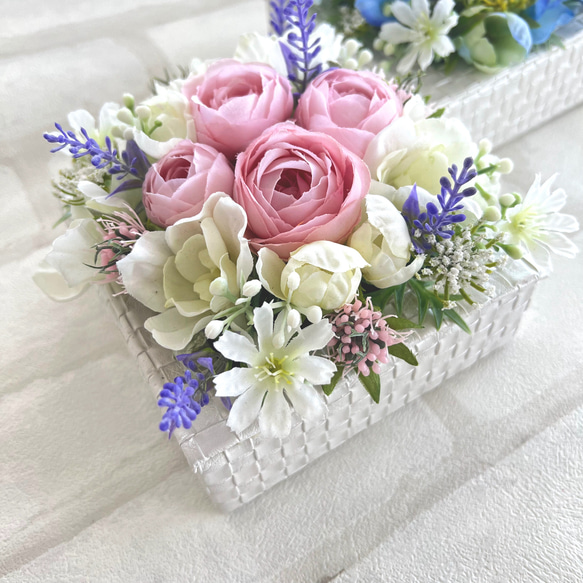 アーティシャルフラワー】ホワイトラナンキュラスとデイジーの花束の