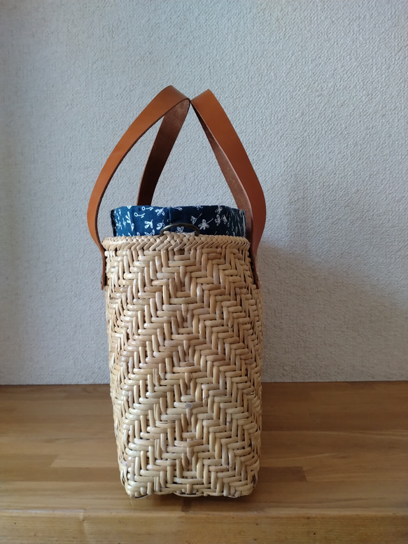 北海道十勝バスケット　皮籐かごバッグ　生成り 