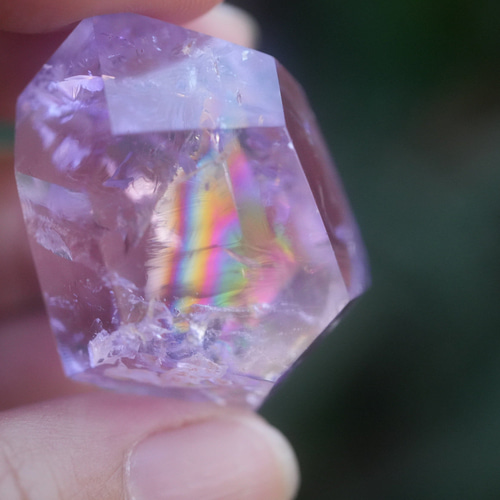 七色吐息☆レインボー☆アメジスト原石 s1213 天然石 Funky garuda