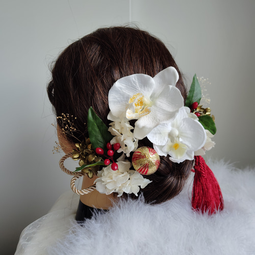 結春＿＿南天の実と鞠玉の髪飾り 卒業式 成人式 結婚式 髪飾り 白無垢