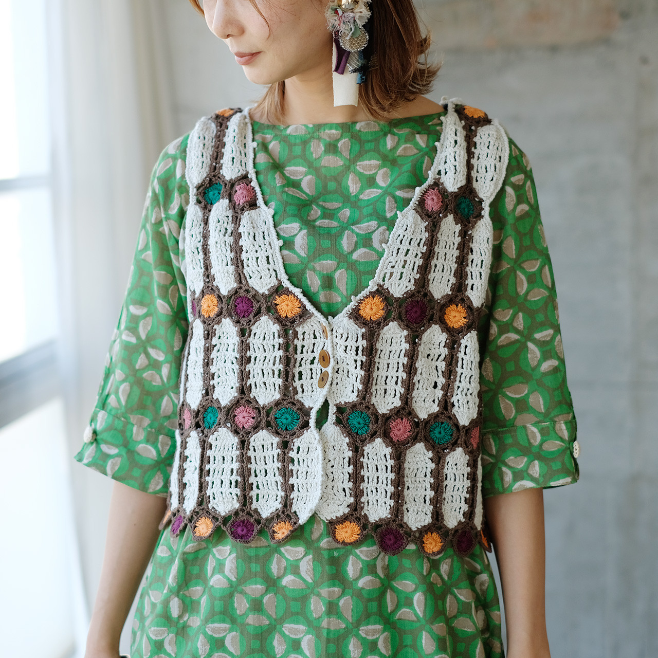 【春の超早割2025】前後2way！ステンドグラスニットベスト （24s-02）ホワイト