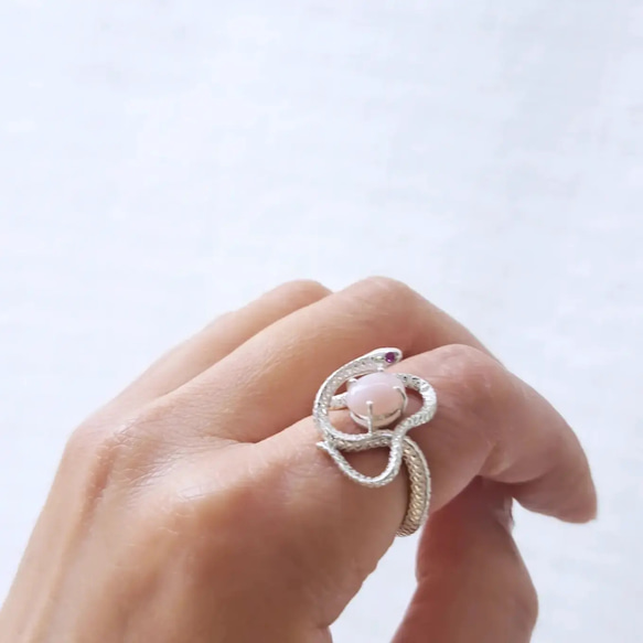【 桜ピンク 蛇の指輪 】蛇リング  蛇指輪 蛇アクセサリー  蛇アクセサリー 蛇ジュエリー スネークリング 桜 ピンク 7枚目の画像