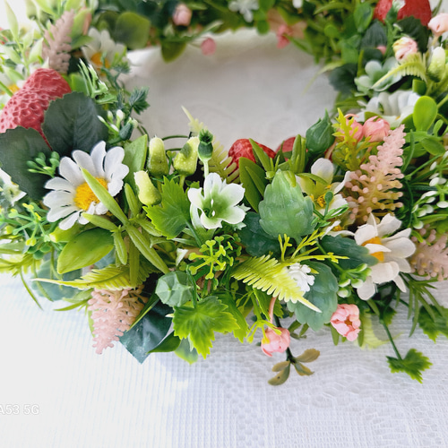 いちごのリース(アーティフィシャルフラワー使用、約24cm) 造花 