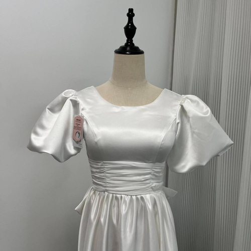 送料無料！フランス風 ウエディングドレス 前撮り プリンセスライン  