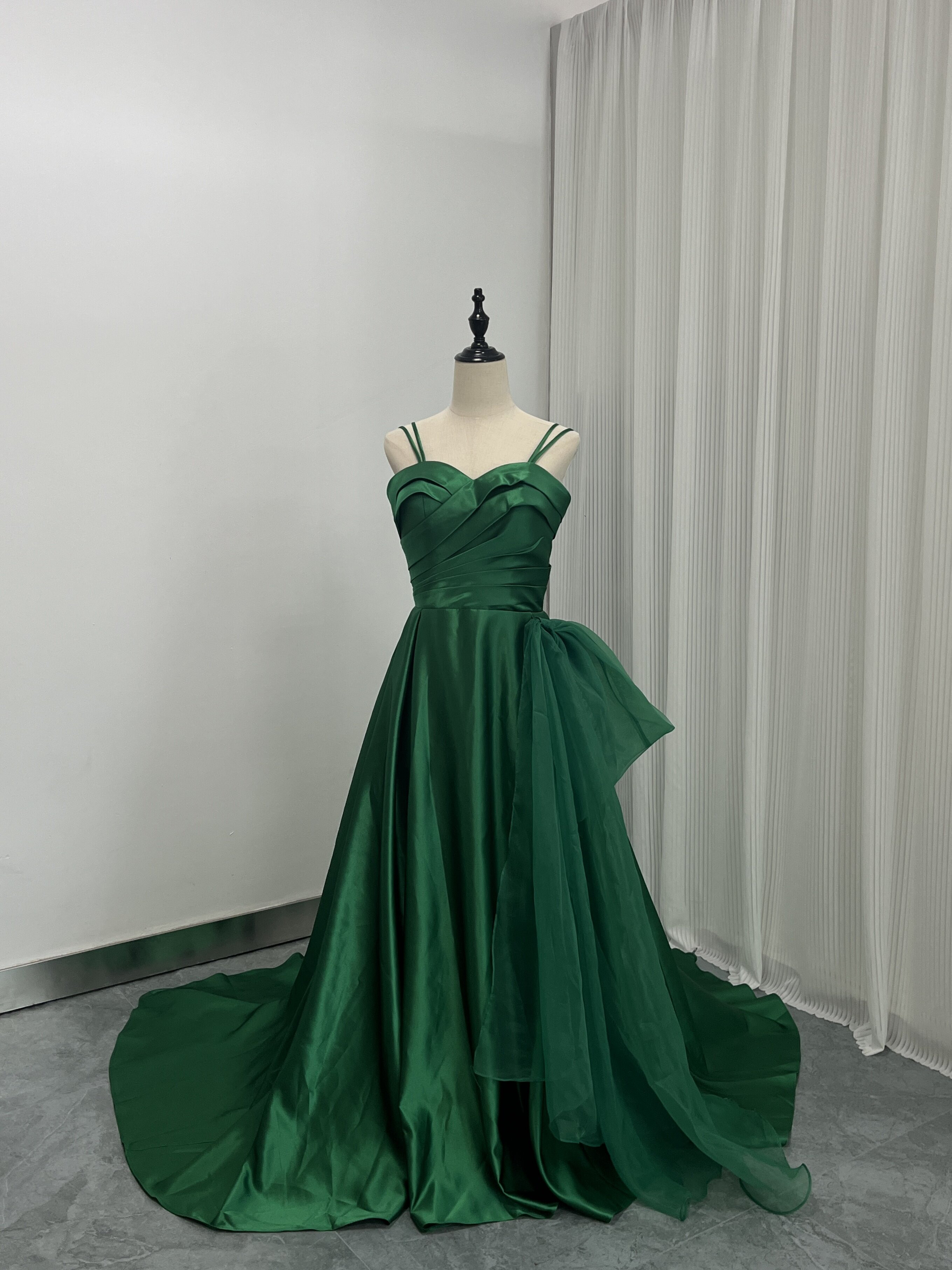 送料無料！パーティードレス グリーン キャミソール  ファスナー  クラシカル  前撮り 音楽会